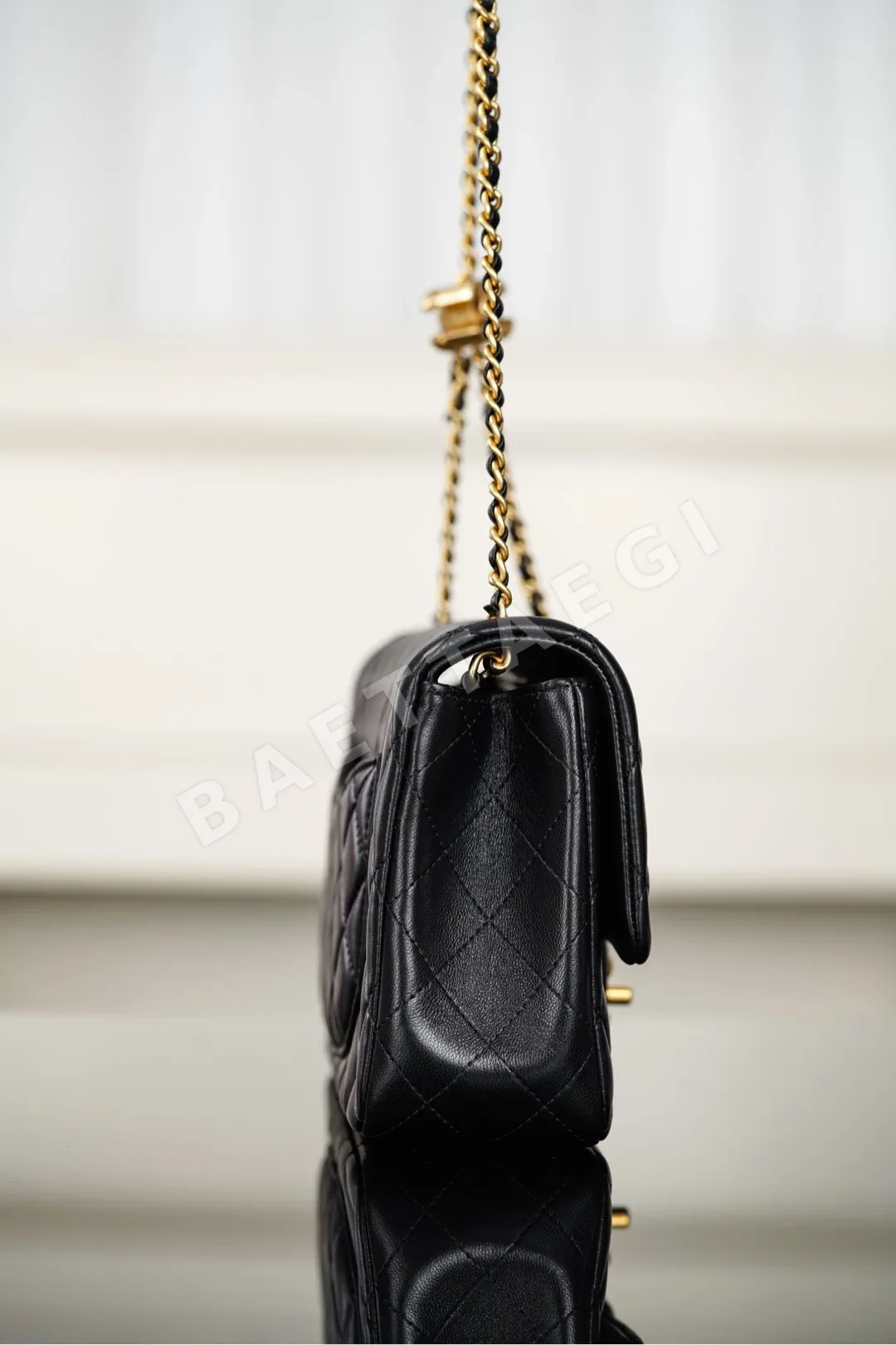 샤넬 25B 클래식 플랩백 라지 블랙 램스킨 가방 25B 상세 이미지 6