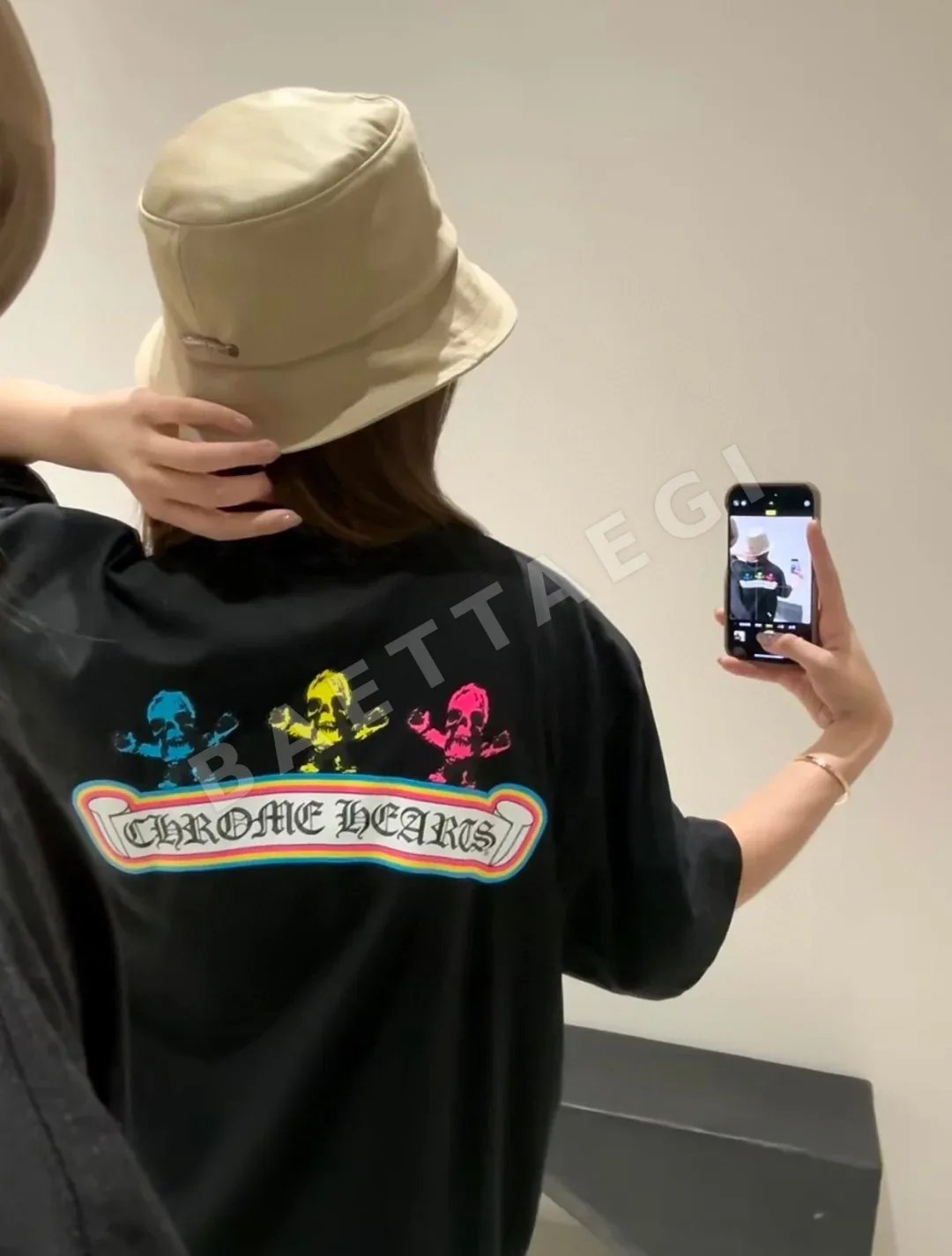 크롬하츠 레인보우 스컬 프린트 남여공용 반팔 티셔츠 상세 이미지 23