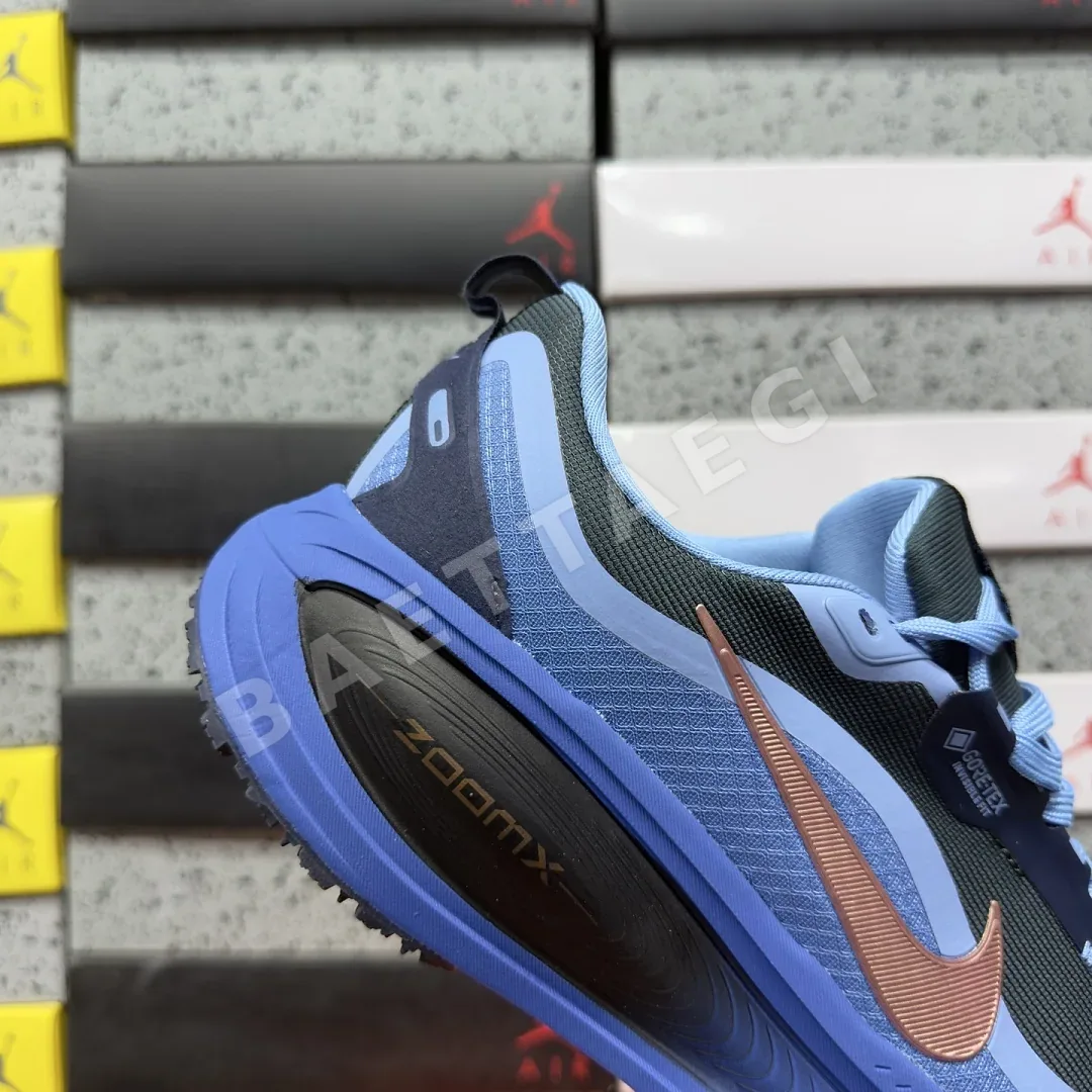 나이키 [XY] 보메로 18 201889 Nike Vomero 18 HQE98-003 상세 이미지 3