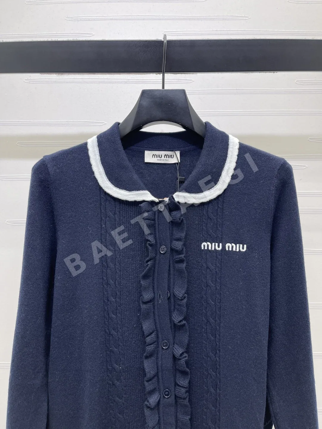 미우미우 프릴 카라 니트 가디건 상세 이미지 4