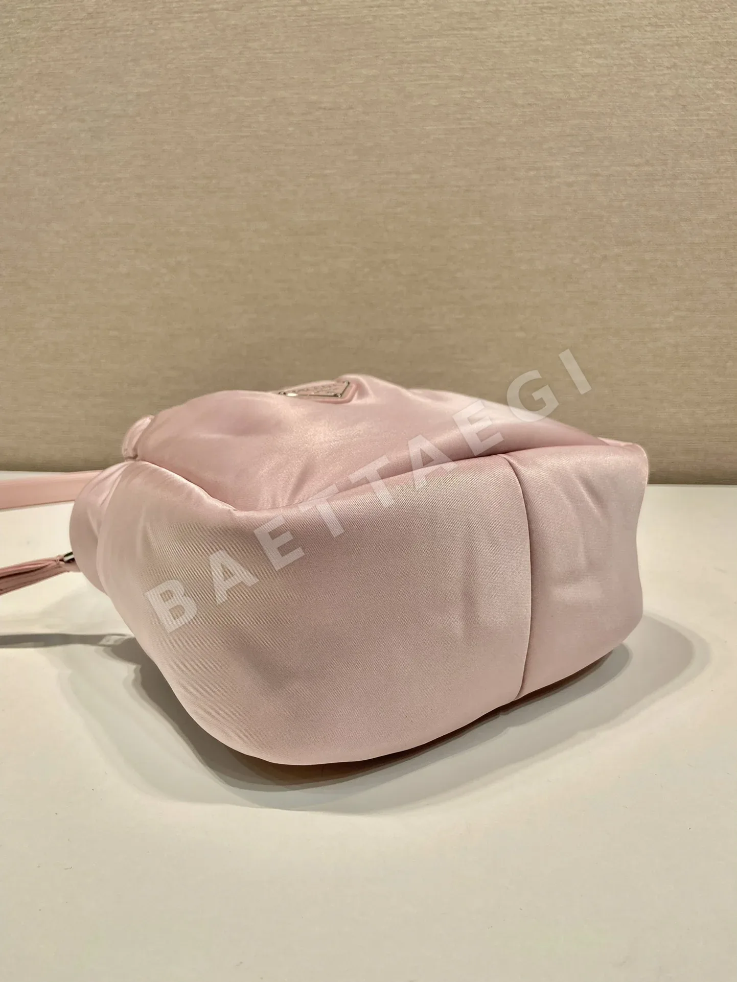 프라다 나일론 미니 토트백 1BA359 상세 이미지 5