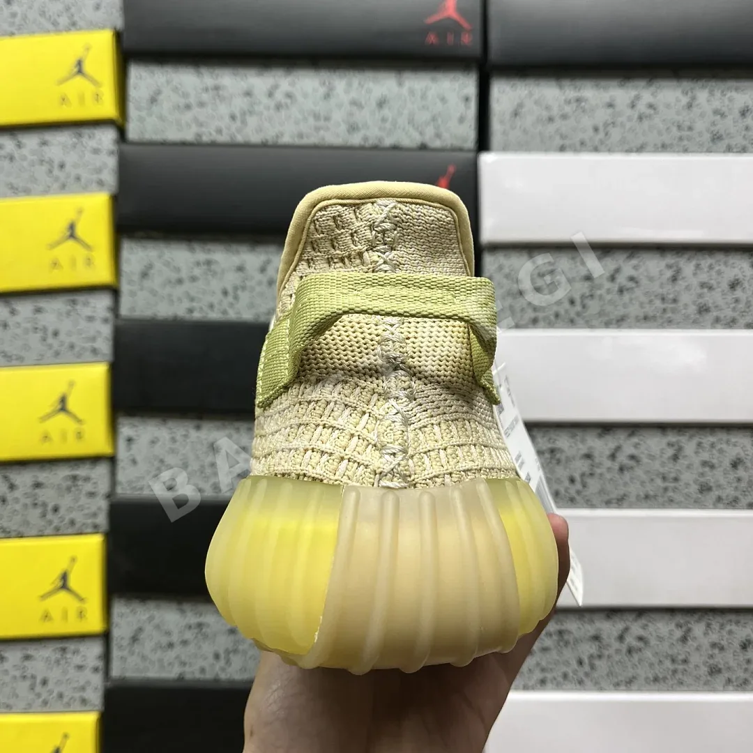 아디다스 [XQ] 이지 부스트 350 V2 FX9028 200788 Adidas Yeezy Boost 350 V2 Flax 상세 이미지 3