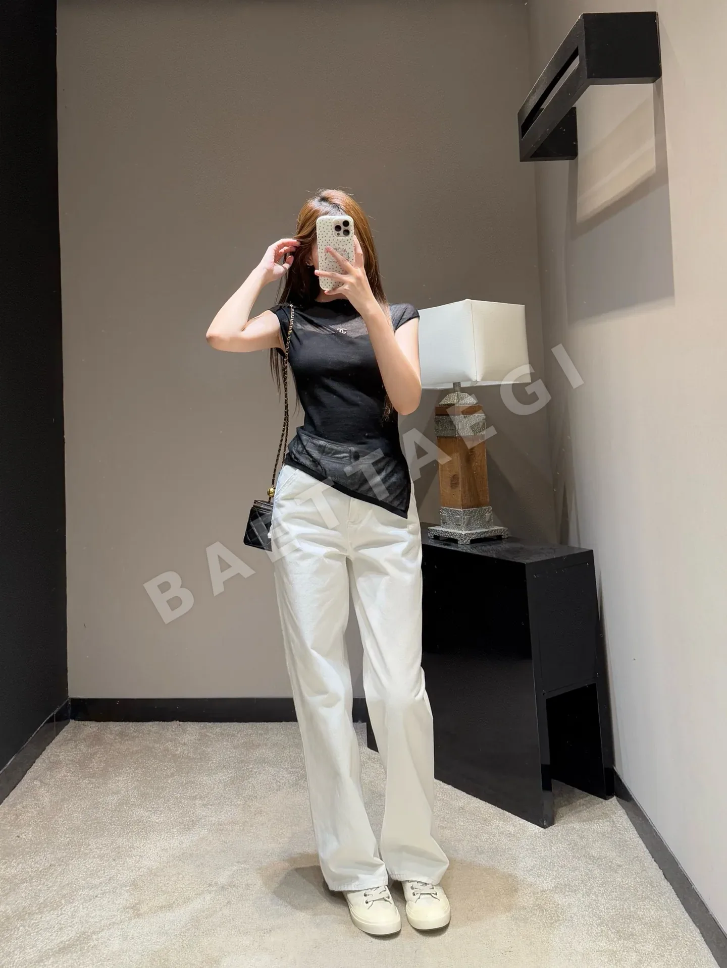 샤넬 비대칭 컷팅 여성 반팔 니트 탑 상세 이미지 4