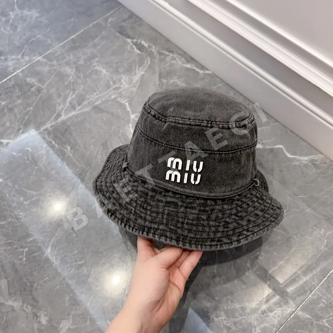 미우미우 모자 81158 Miu Miu Cap 상세 이미지 3