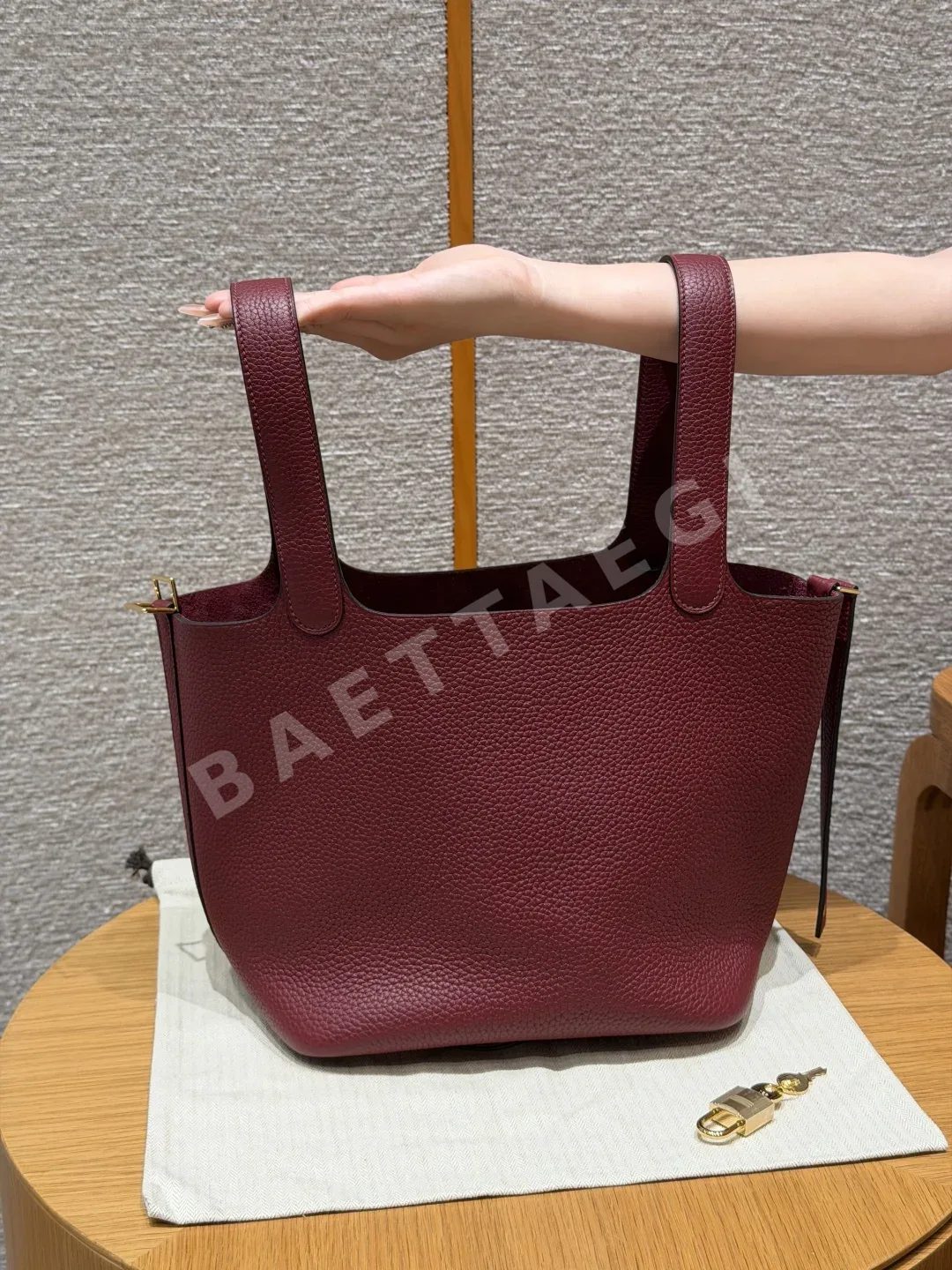 에르메스 피코탄 락 가죽 지갑 상세 이미지 4