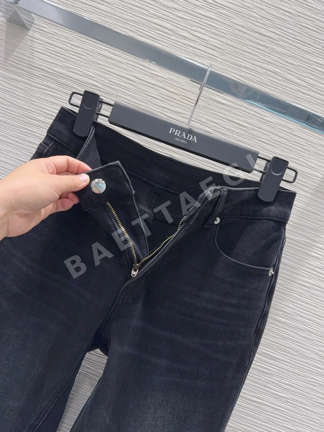 프라다 3D 재단 여성 청바지 상세 이미지 6