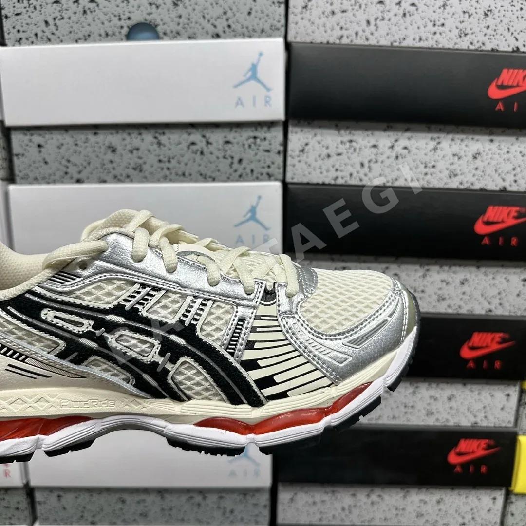아식스 [ZC] 젤 카야노 12.1 1203B103-100 200478 Asics Gel-Kayano 12.1 Lapstone & Hammer 상세 이미지 6