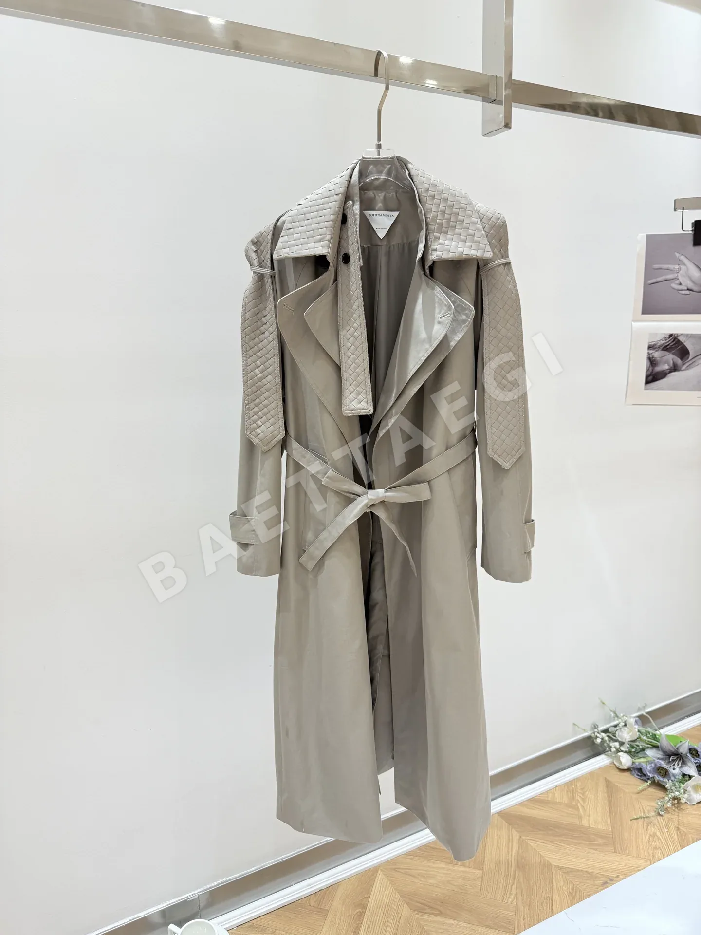 보테가베네타 라펠 컬러 여성 자켓 208561