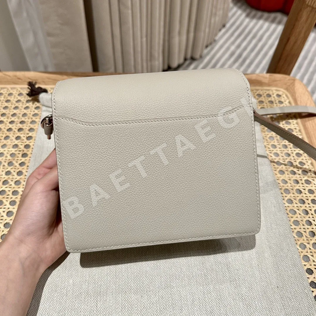 에르메스 피그노즈 송아지가죽 19 cm 가방 상세 이미지 2