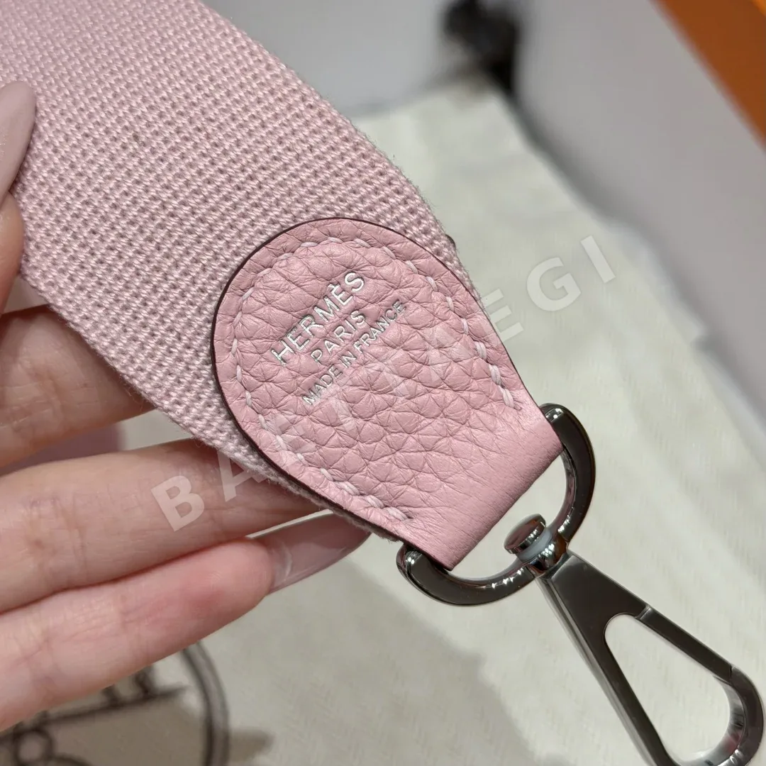 에르메스 에블린 23 cm 크레망스 가죽 가방 상세 이미지 9