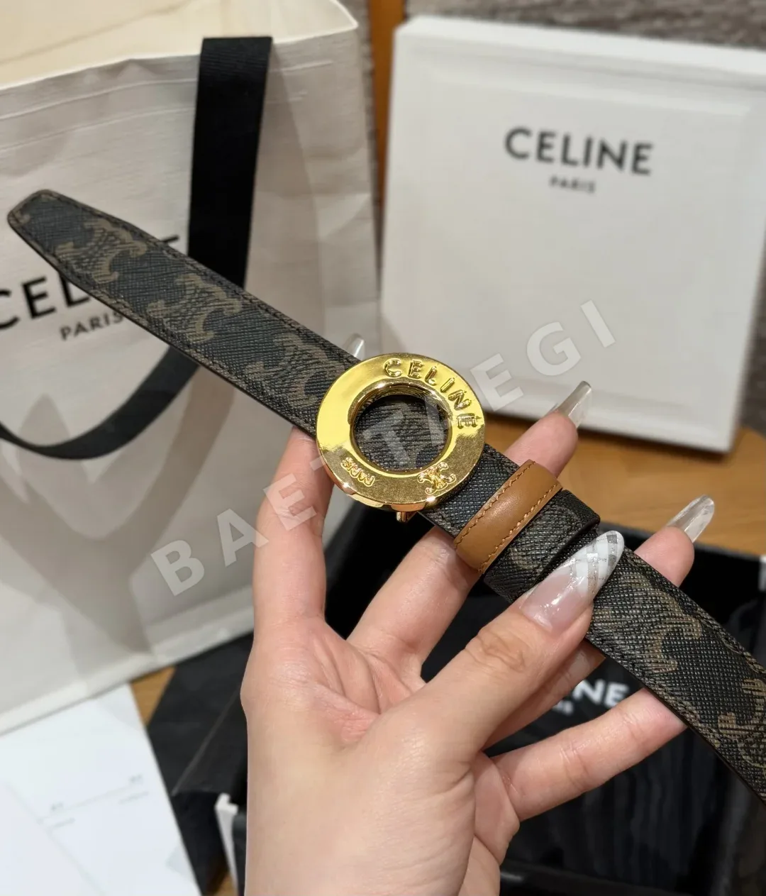 셀린느 DISC 버클 양면 가죽 벨트 상세 이미지 7