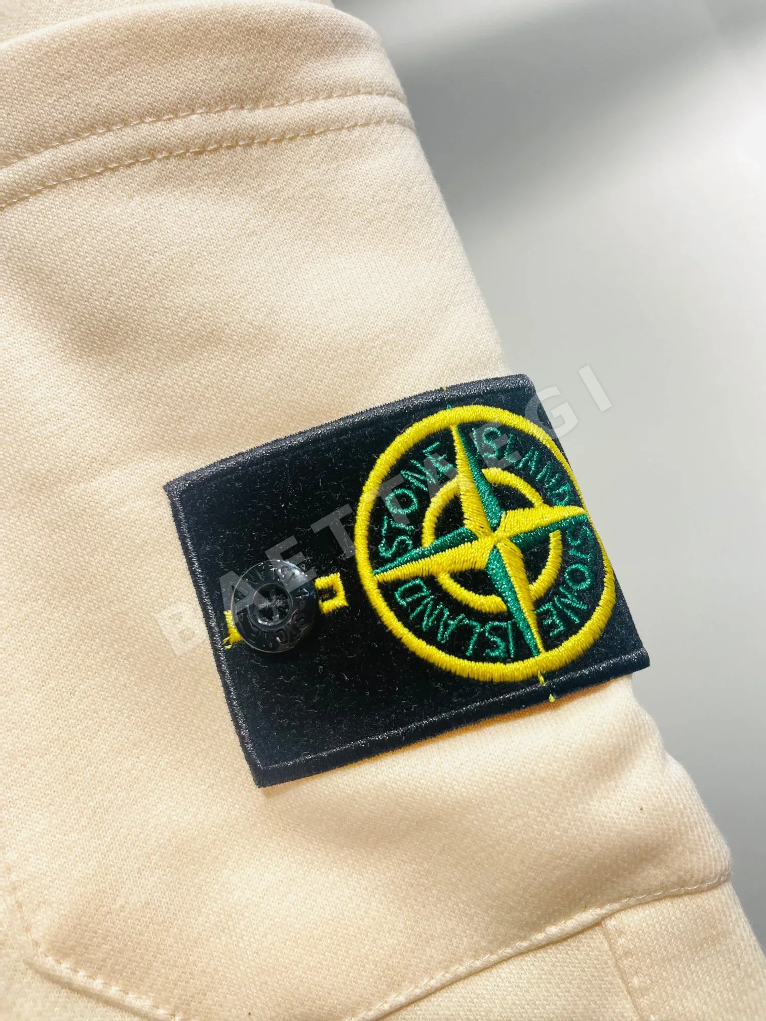스톤아일랜드 남여공용 반바지 51366 Stone Island Shorts 상세 이미지 8