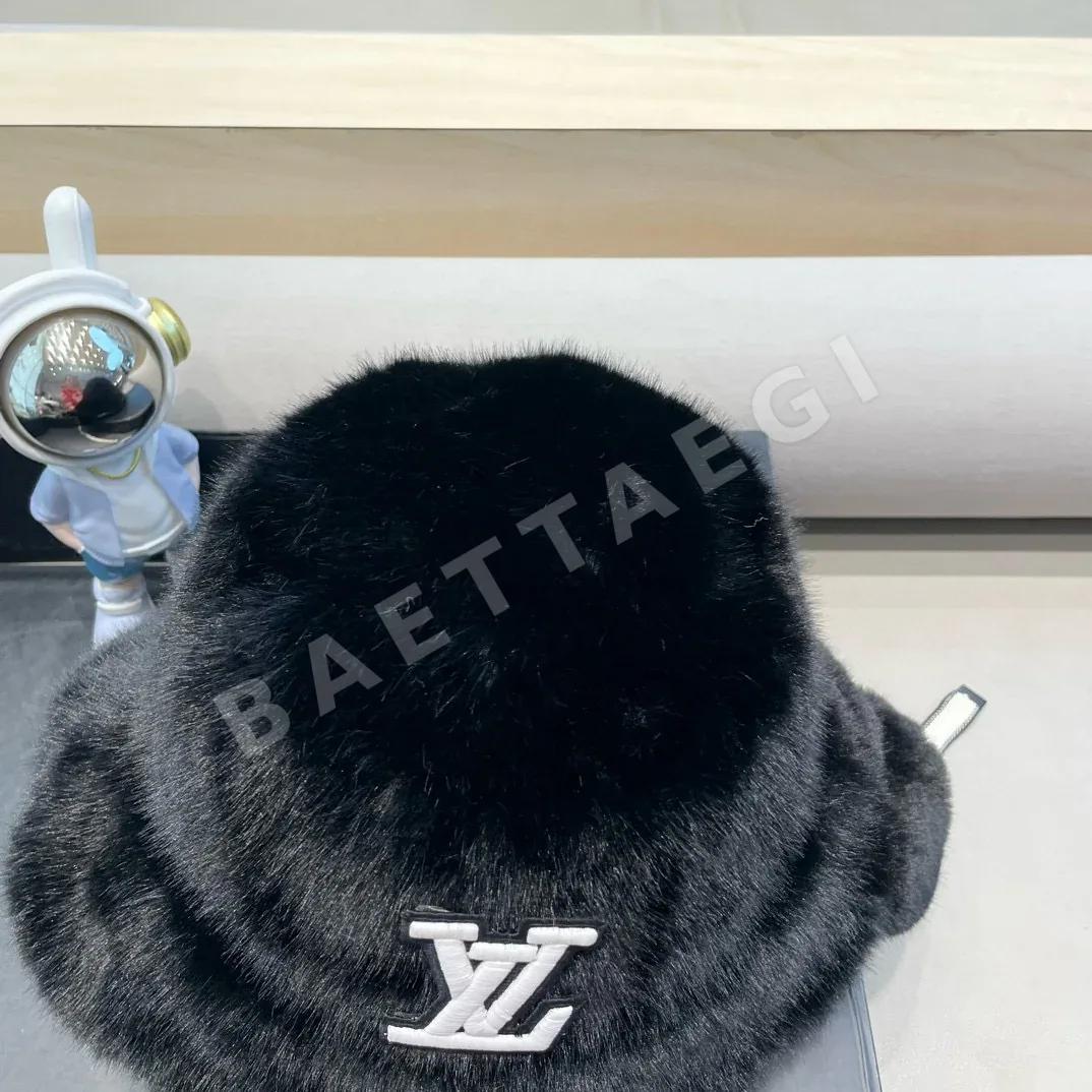 루이비통 페이크 밍크 퍼 화이트 여성용 피셔맨 모자 상세 이미지 7