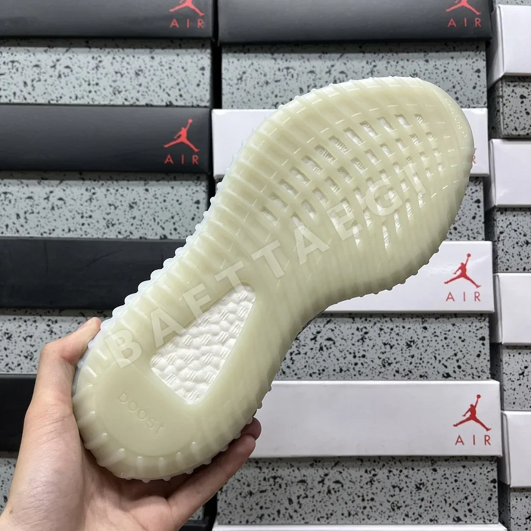 아디다스 [XQ] 이지 부스트 350 V2 B37571 200804 Adidas Yeezy Boost 350 V2 Blue Tint 상세 이미지 9