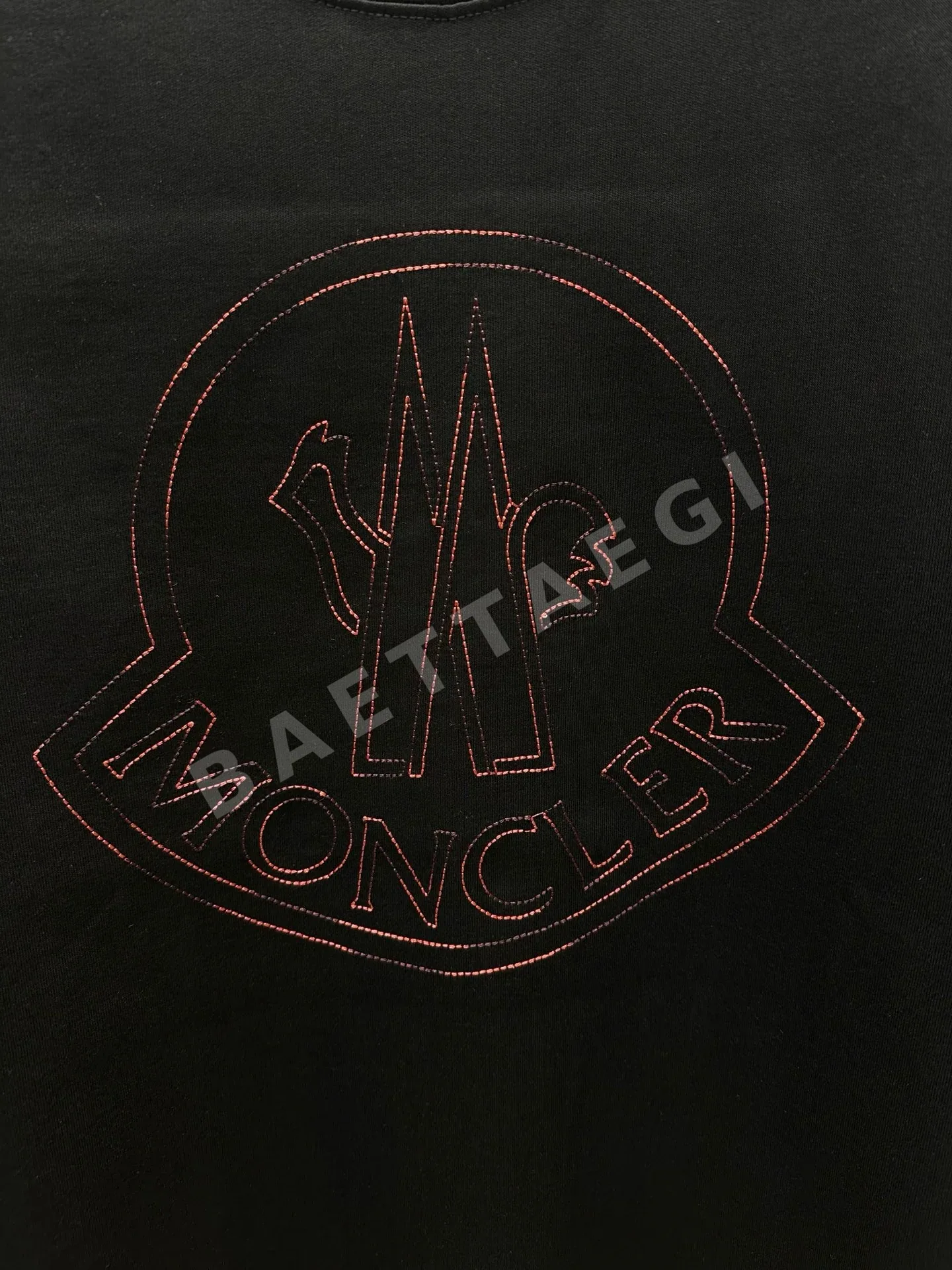 몽클레르 자수 반팔 티셔츠 상세 이미지 5