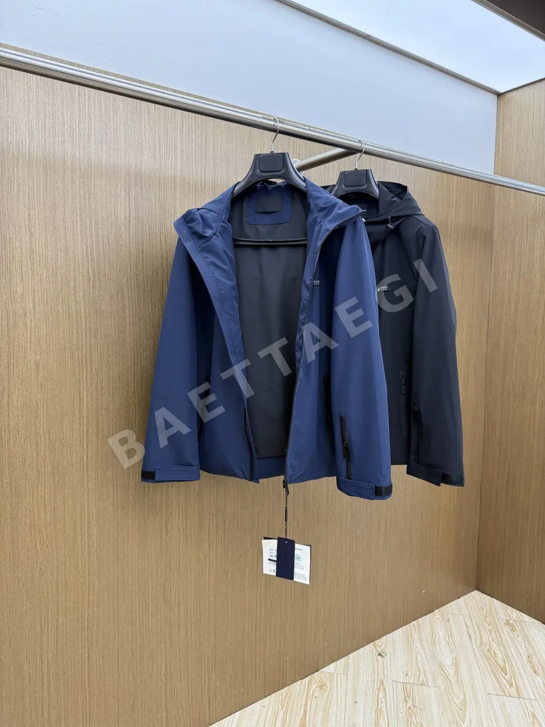 프라다 후드 캐주얼 방풍 방수 남성 자켓 상세 이미지 8
