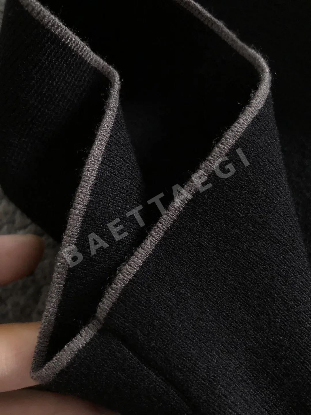 루이비통 모노그램 자카드 카라 남성 반팔 티셔츠 상세 이미지 9