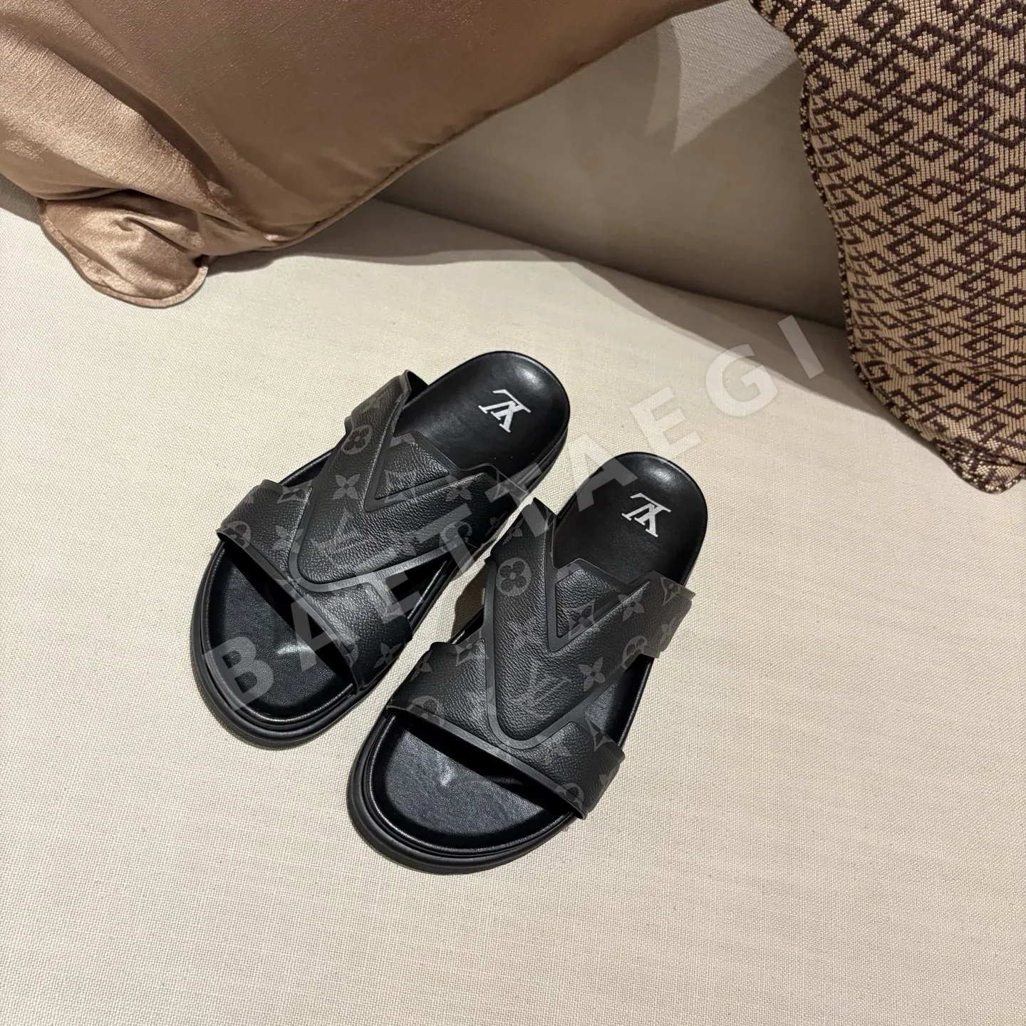 루이비통 카프스킨 슬리퍼 상세 이미지 4