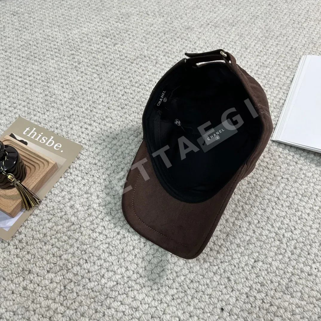 샤넬 기모 베이스볼 캡 상세 이미지 6