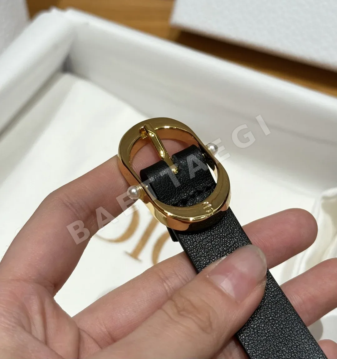 디올 소가죽 메탈 버클 여성 벨트 상세 이미지 6