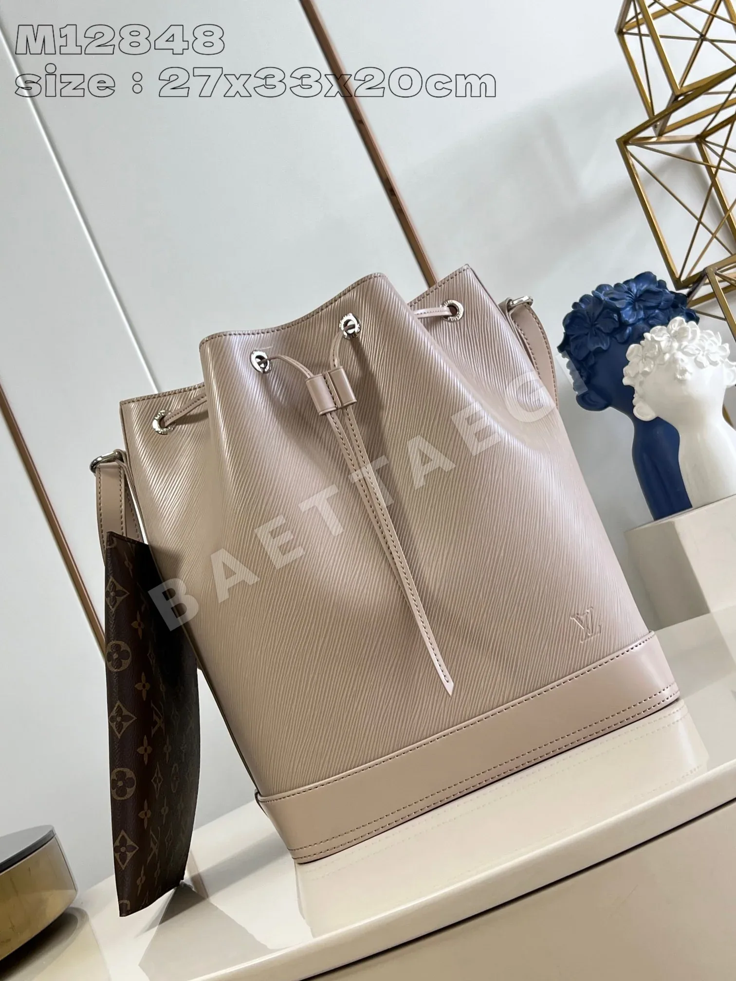 루이비통 노에 MM 버킷백 에피 화이트 M12848