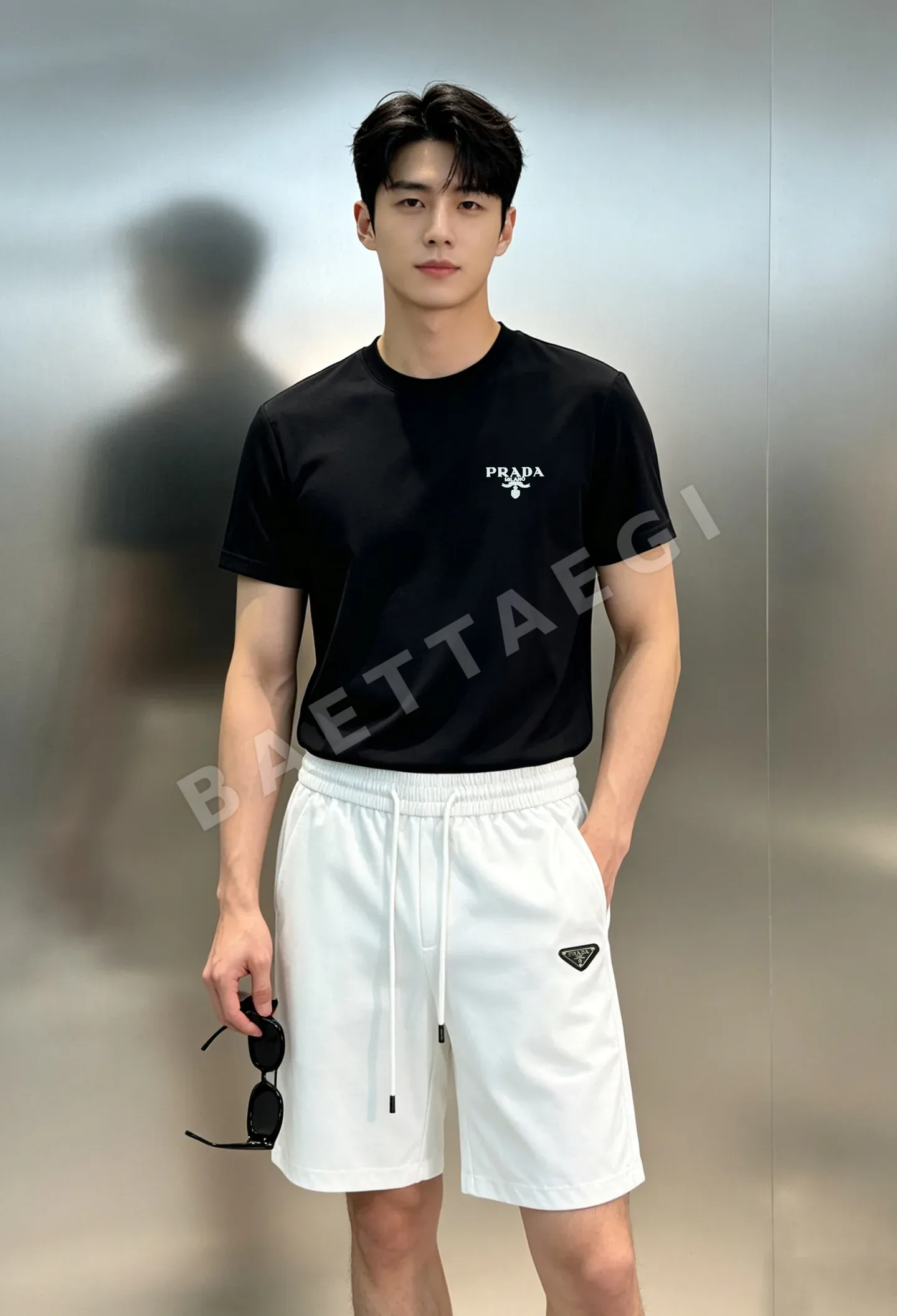 프라다 남성 반팔 티셔츠 상세 이미지 1
