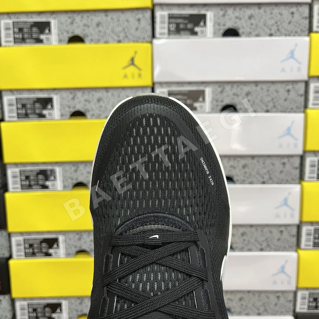 나이키 줌 보메로 18 HM6803-007 201096 Nike Zoom Vomero 18 상세 이미지 8