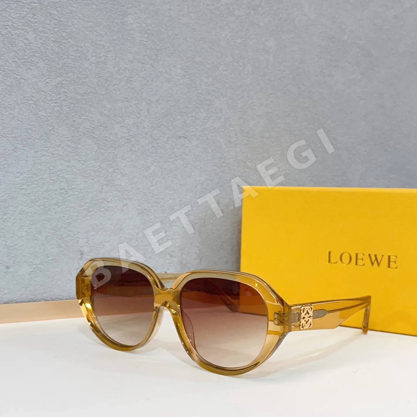 로에베 LW50104 I 선글라스 상세 이미지 3
