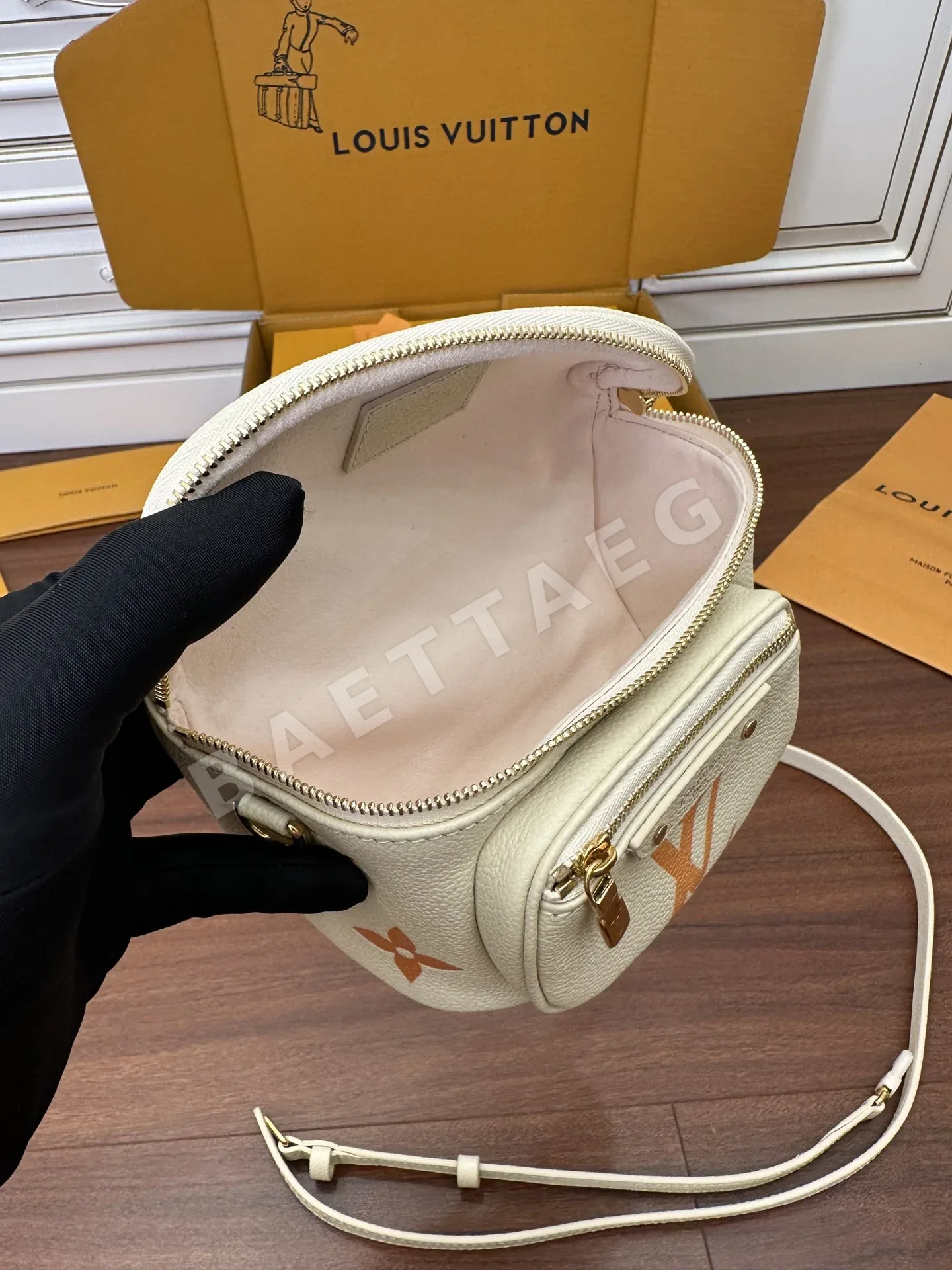 루이비통 M82208 가방 상세 이미지 3