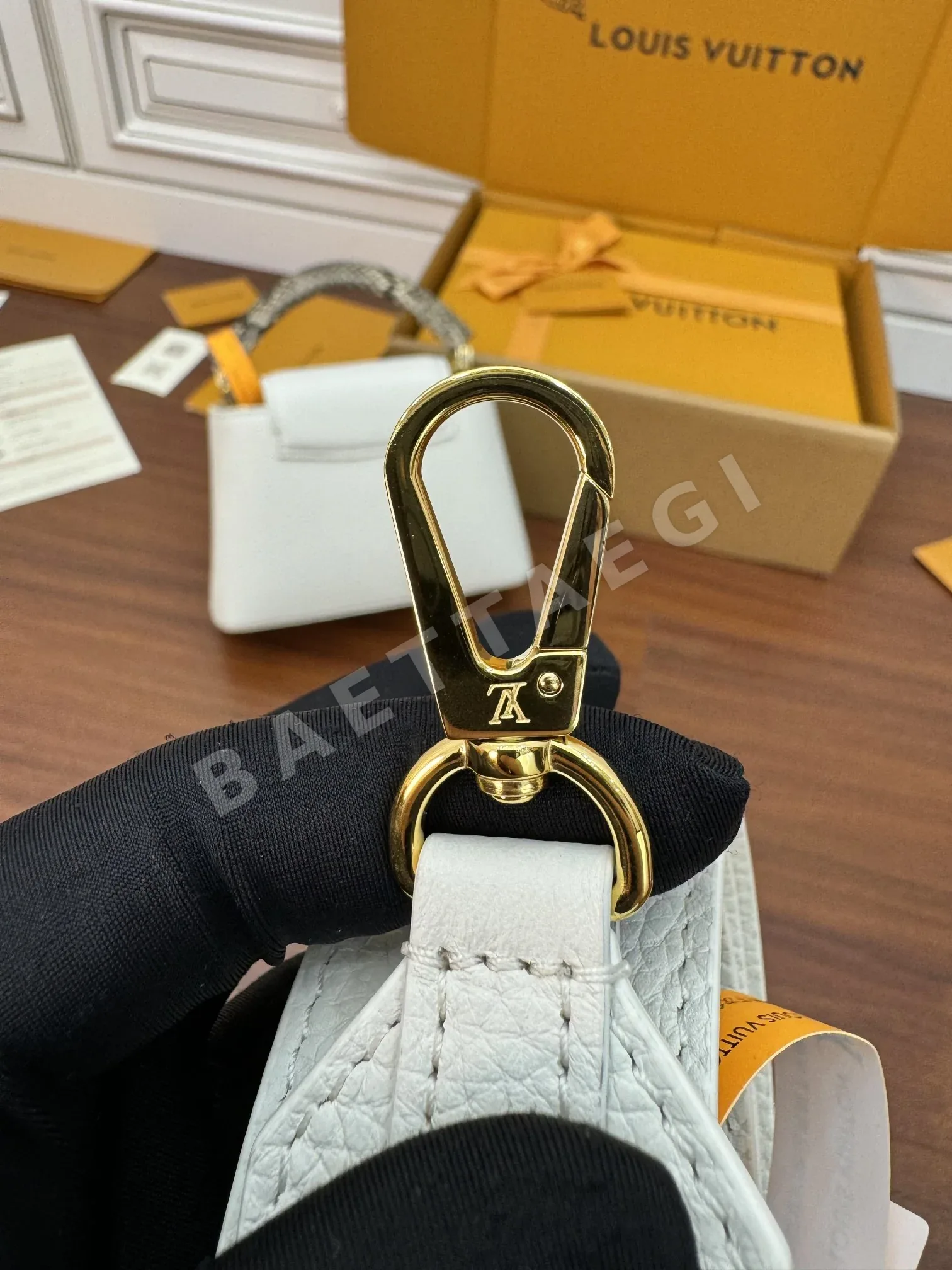 루이비통 N98477 가방 상세 이미지 6