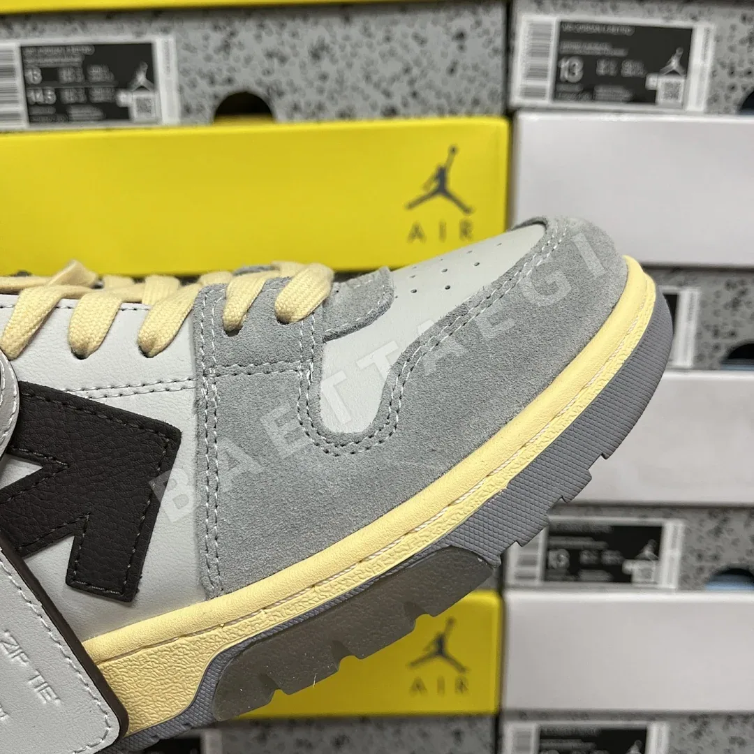 오프화이트 아웃 오브 오피스 OOO 로우 탑스 그레이 블랙 202396 Off White Out Of Office OOO Low Tops 상세 이미지 7
