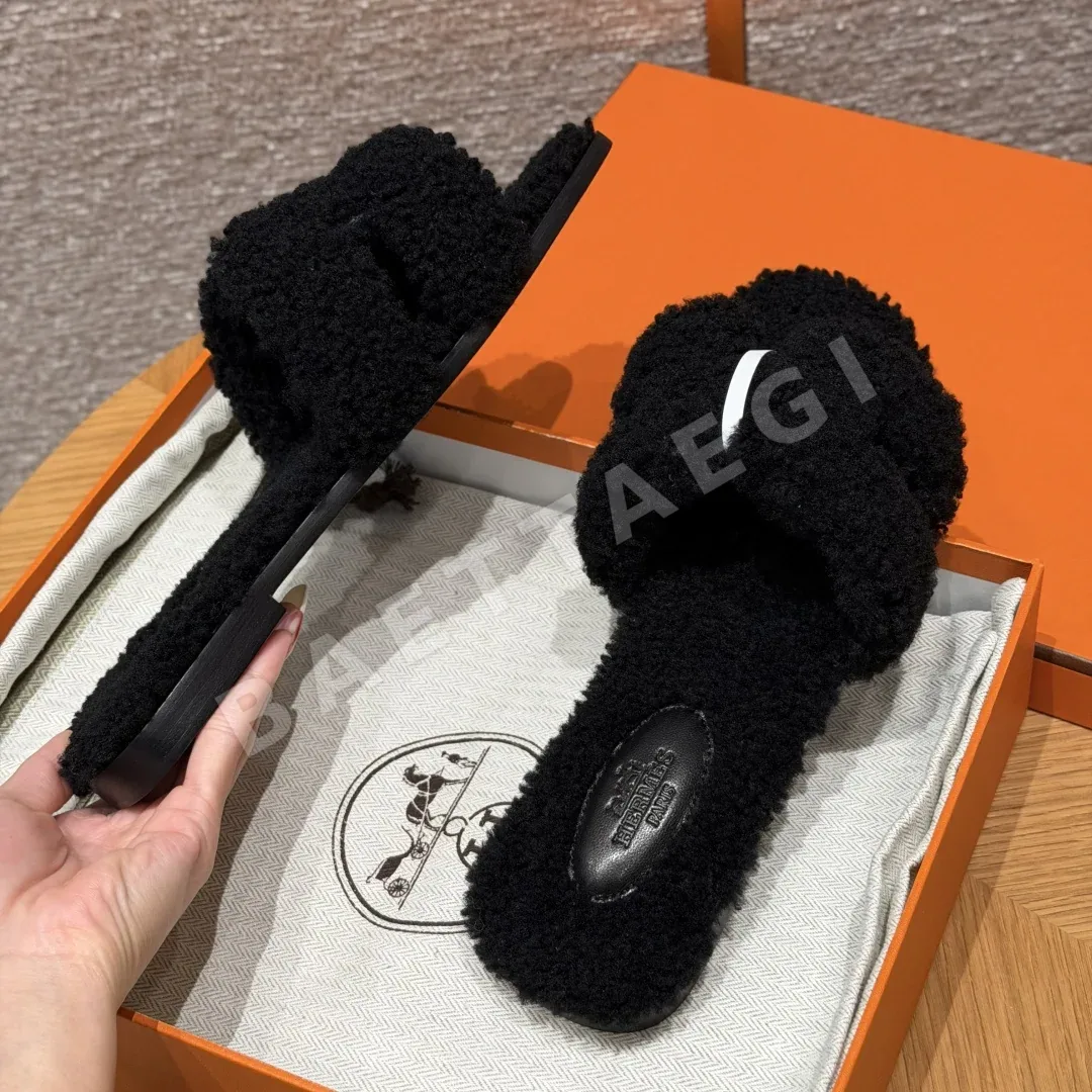 에르메스 오란 샌들 블랙 가죽 H 컷아웃 상세 이미지 5