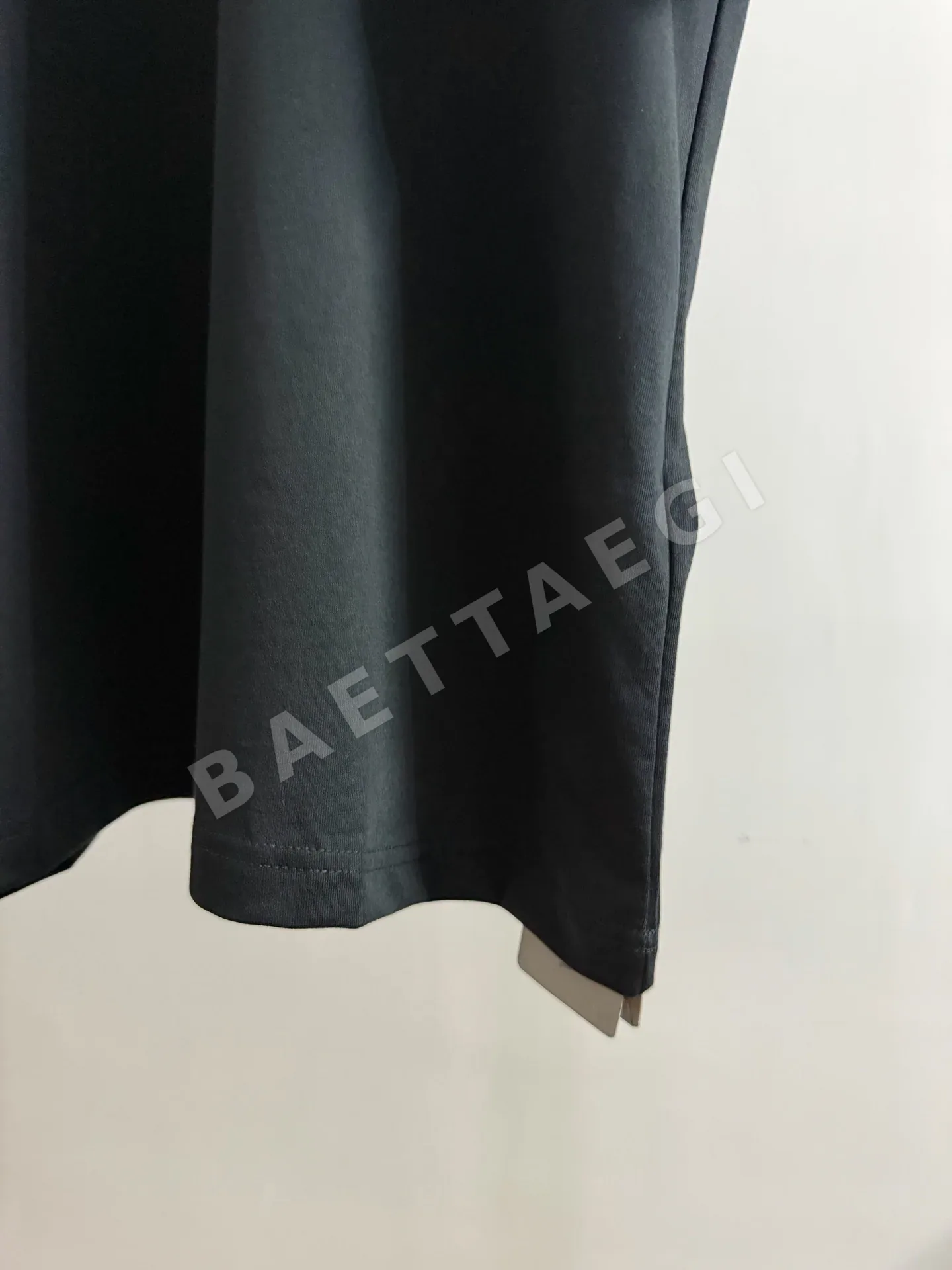발렌시아가 뉴 BB 실버 테이프 남성 반팔 티셔츠 상세 이미지 5