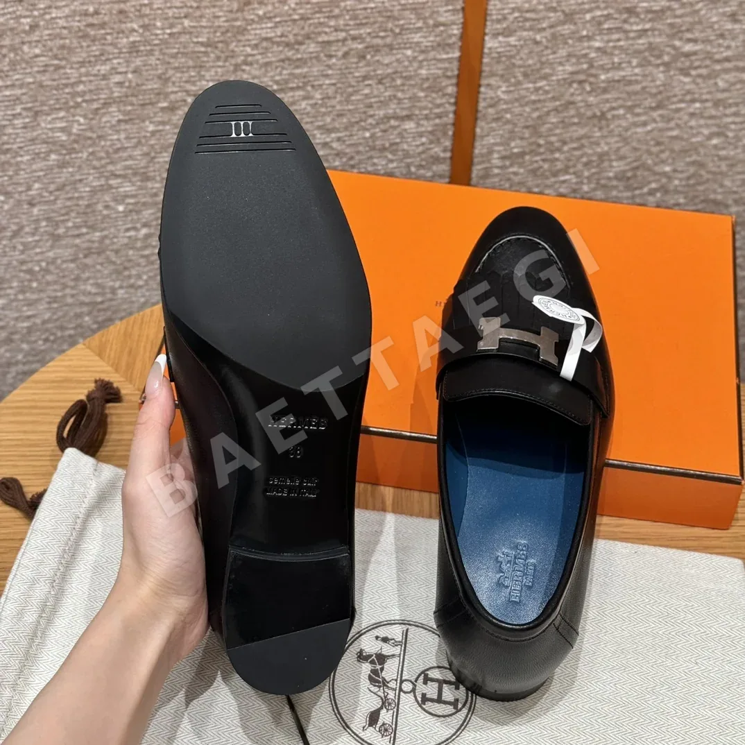 에르메스 로얄 로퍼 블랙 염소 가죽 실버 버클 상세 이미지 5