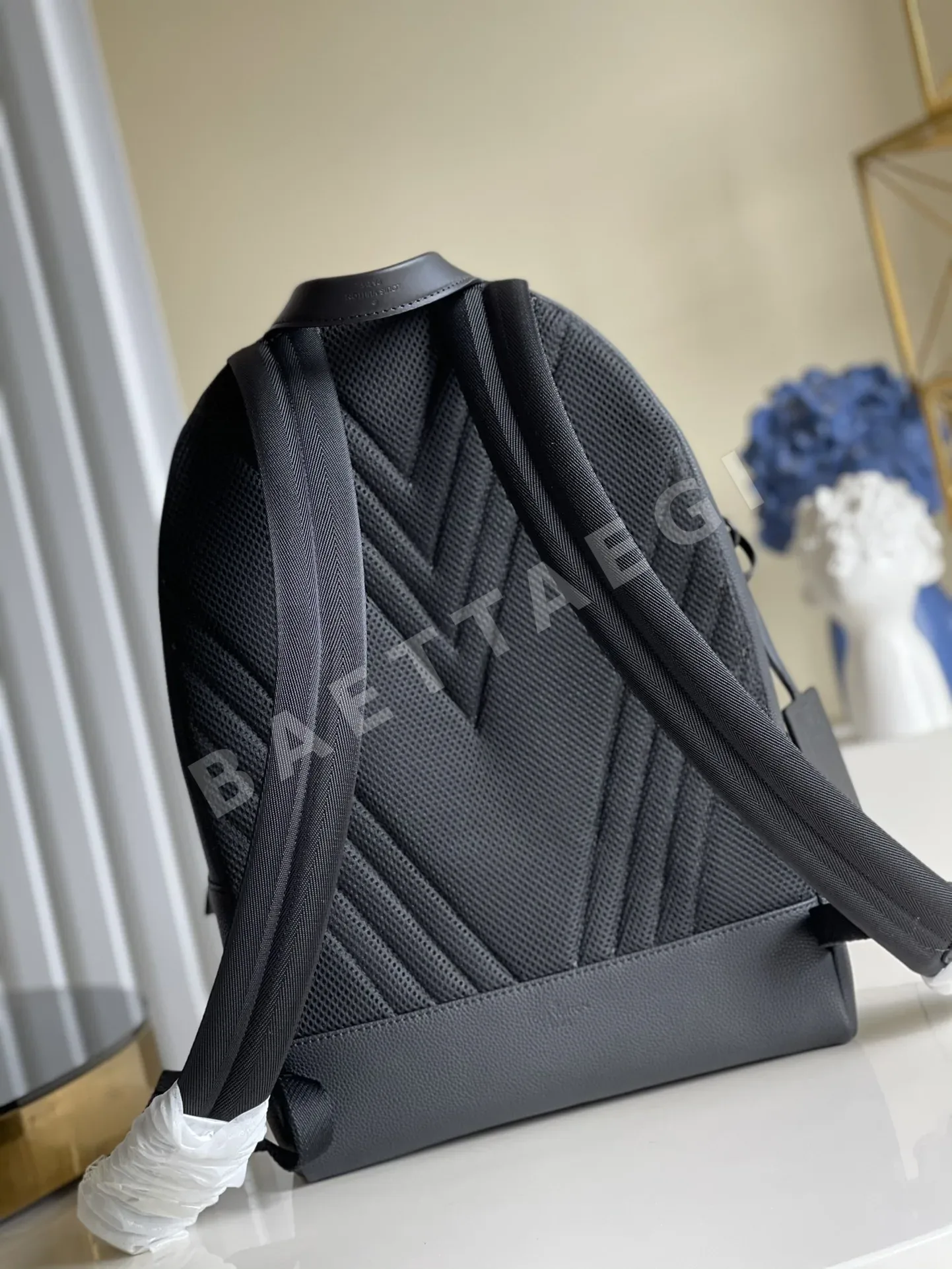 루이비통 에어로그램 백팩 M57079 상세 이미지 5