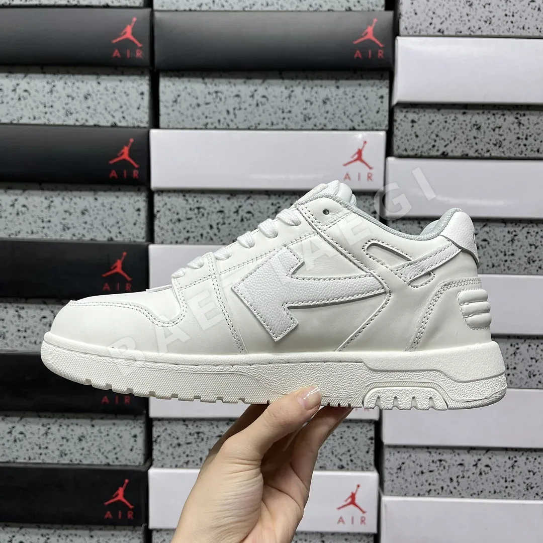 오프화이트 [KZ] 아웃 오브 오피스 OOO 로우 탑스 화이트 202520 Off White Out Of Office OOO Low Tops 상세 이미지 9