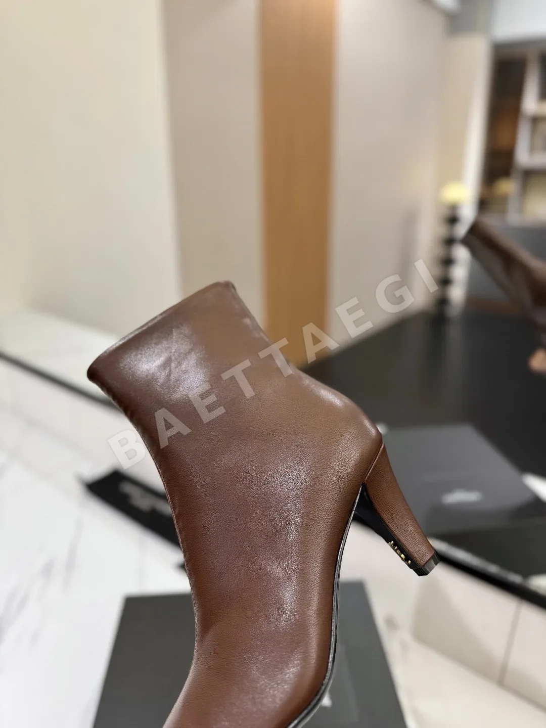 생로랑 바이커 앵클 부츠 9440 상세 이미지 8