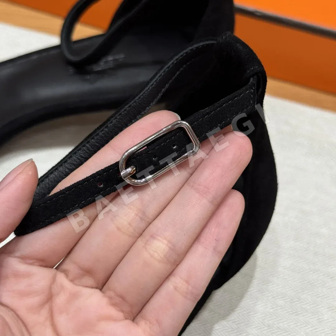 에르메스 조이 40 샌들 블랙 스웨이드 상세 이미지 7