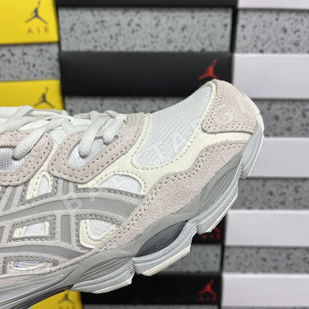 아식스 [GX] 젤 NYC 1203A739-100 200525 Asics Gel-NYC Cream Grey 상세 이미지 2