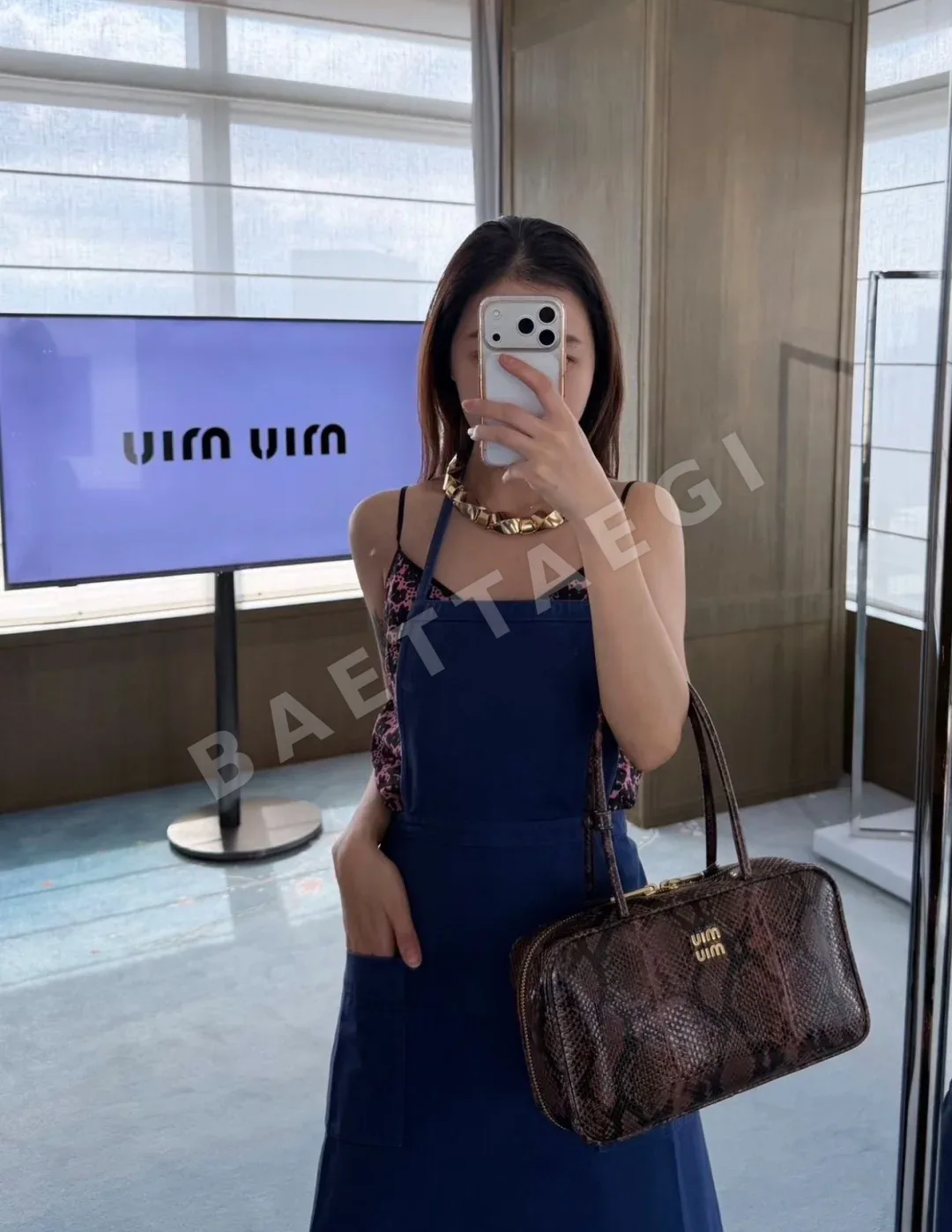 미우미우 데님 앞치마 원피스 상세 이미지 9
