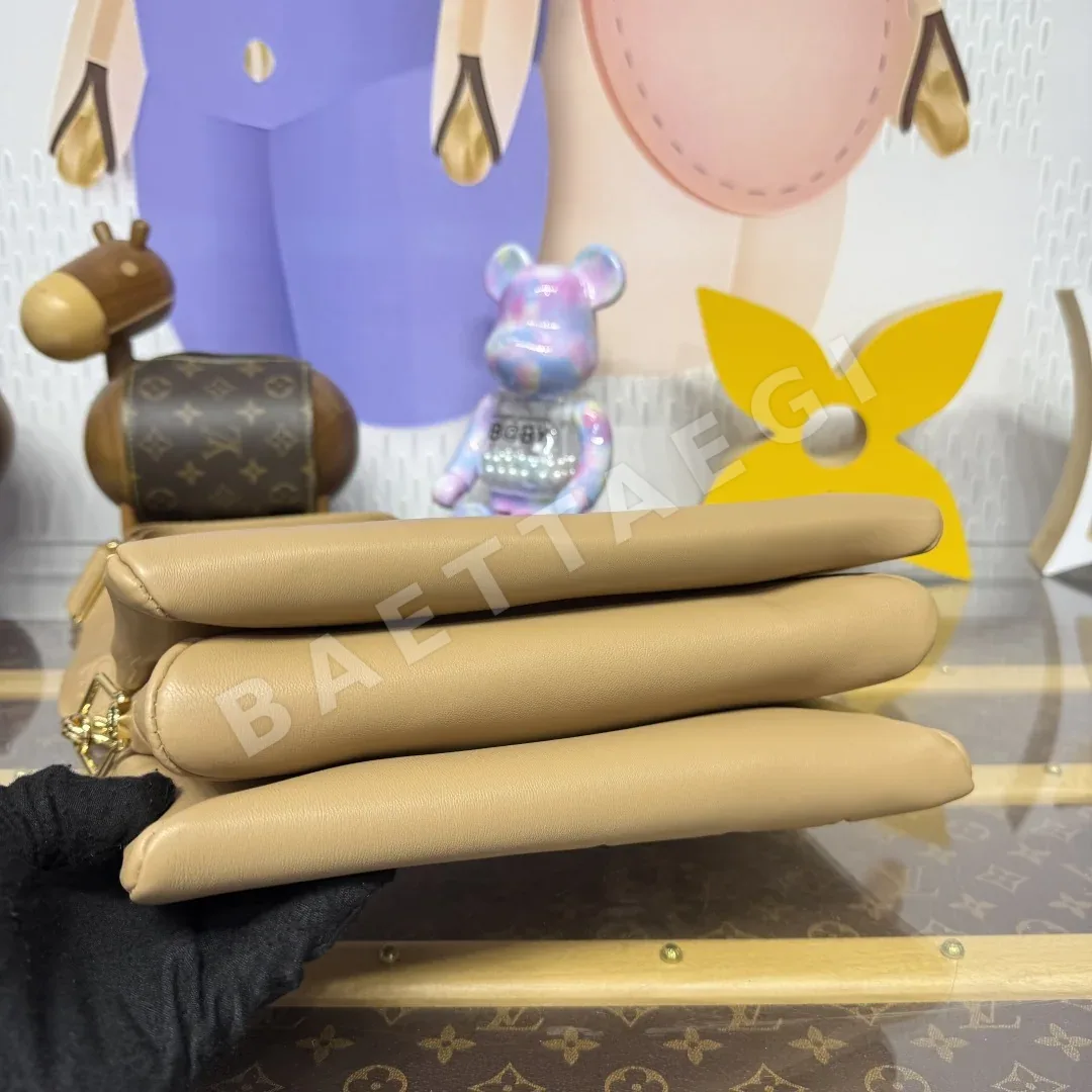 루이비통 버드케이지 쿠션 스몰 핸드백 M21261 상세 이미지 4