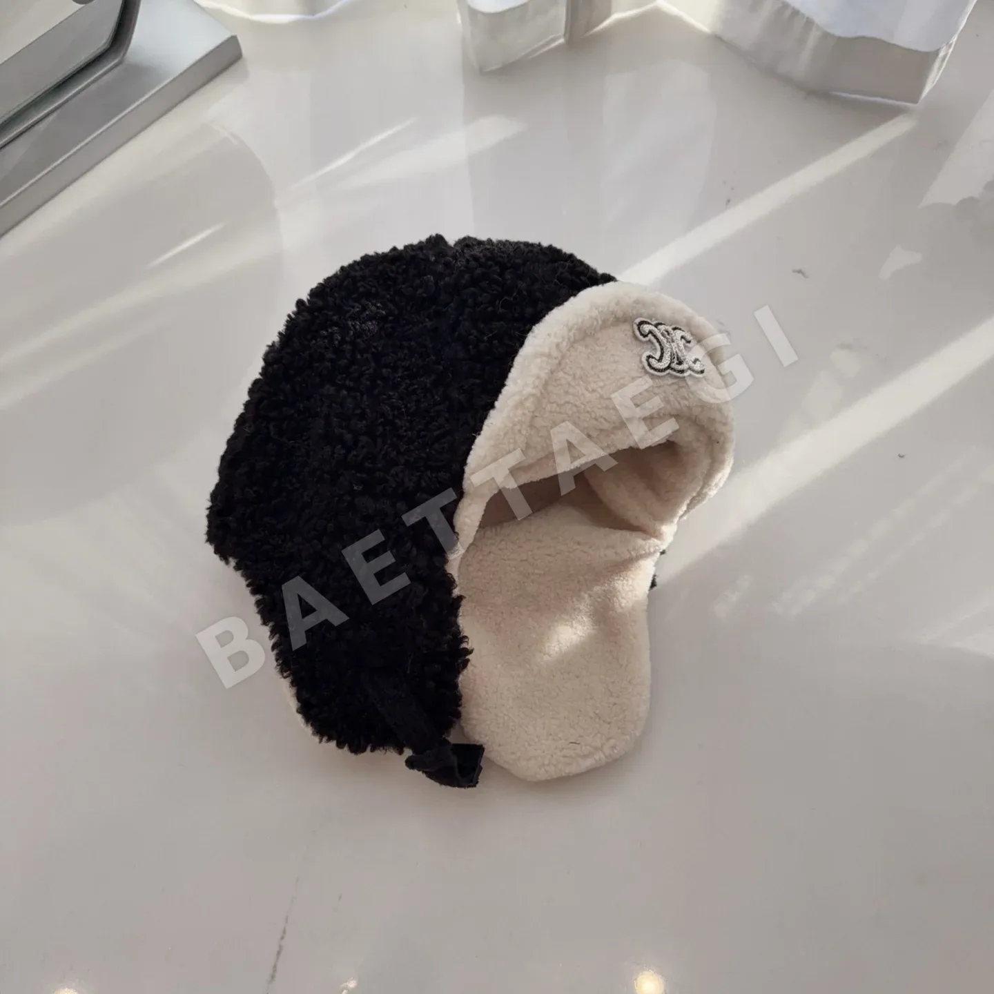 셀린느 램울 소재 컬러 블록 이어머프 모자 상세 이미지 4