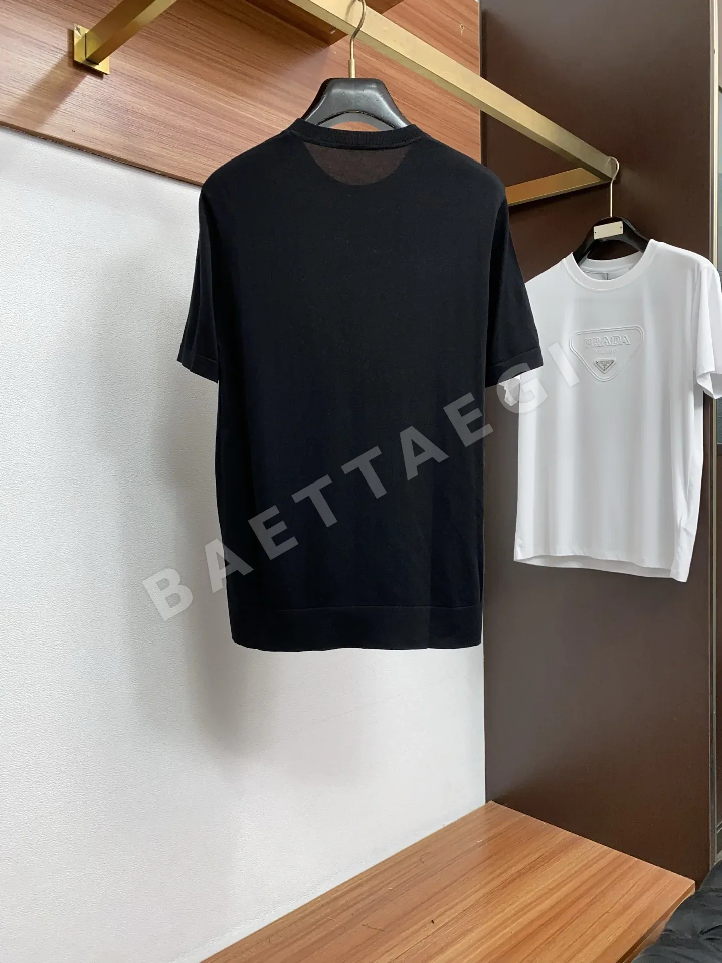 로로피아나 남성 크루넥 반팔 니트 티셔츠 상세 이미지 10