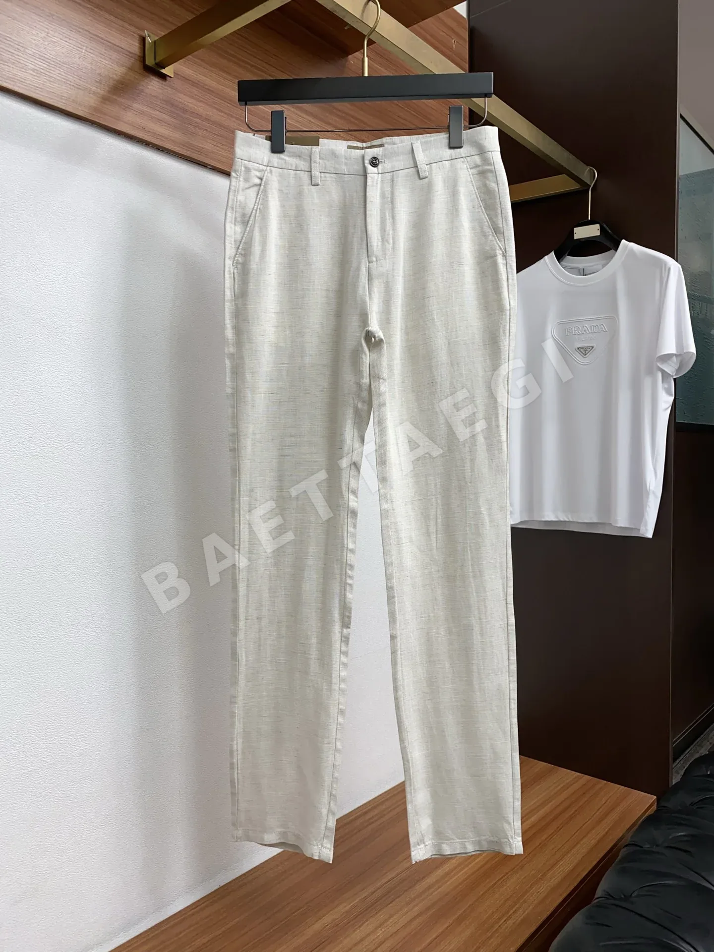 버버리 워시 데님 남성 바지 상세 이미지 2