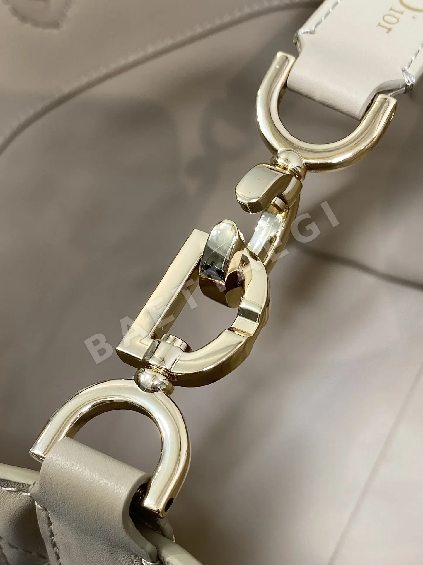 디올 뚜주흐 블랙 카프스킨 토트백 상세 이미지 5