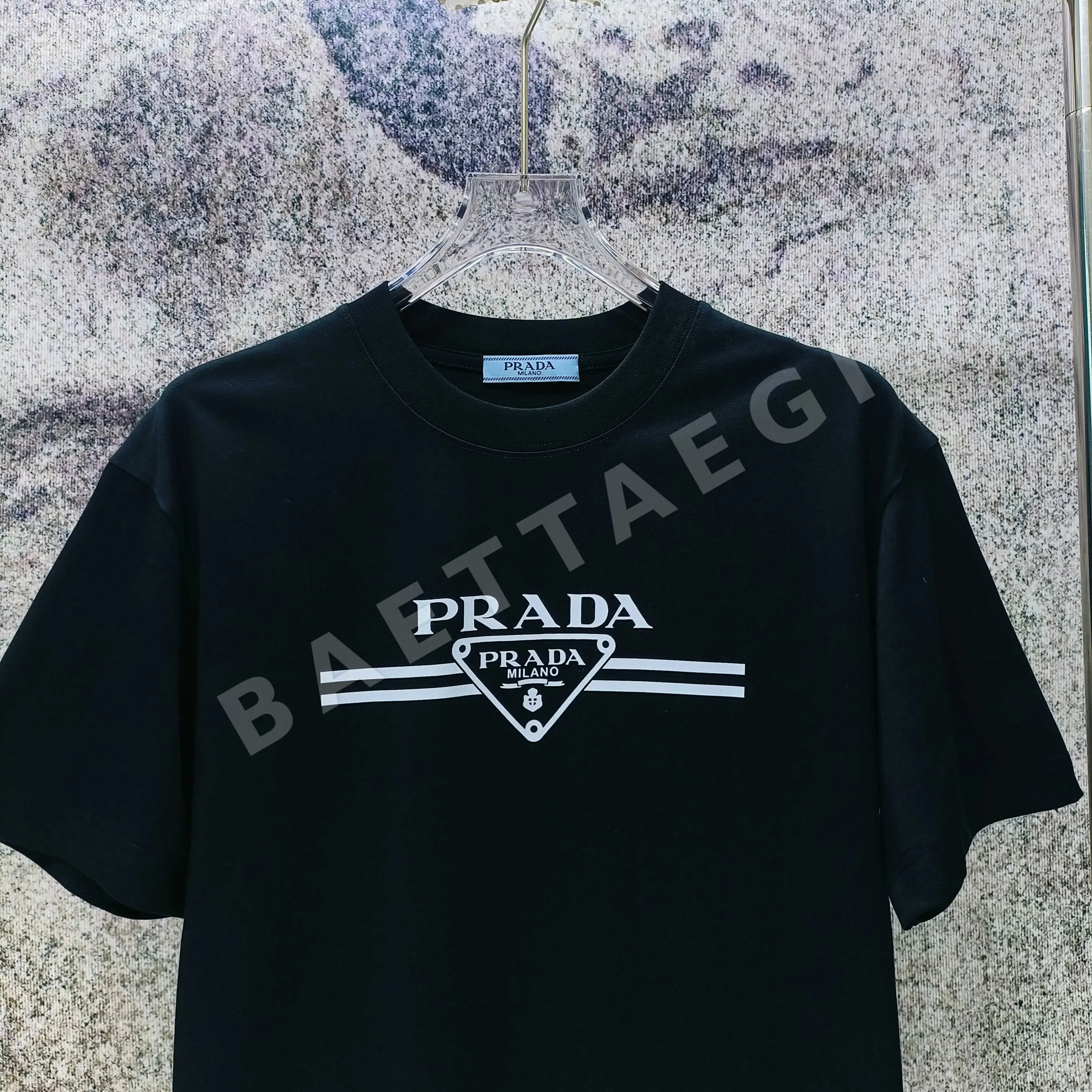 프라다 루즈핏 반팔 티셔츠 상세 이미지 3