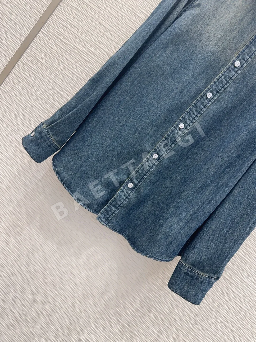 디올 데님 하이핏 여성 셔츠 상세 이미지 4