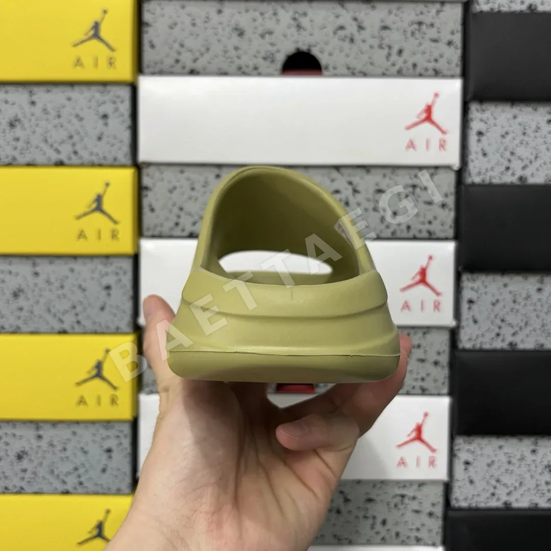 아디다스 [LW] 이지 슬라이드 FX0494 200627 Adidas Yeezy Slide Resin 상세 이미지 7