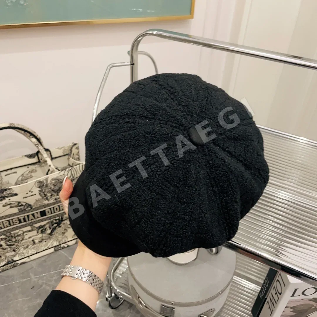 프라다 램스킨 트리밍 가죽 챙 팔각형 모자 상세 이미지 6