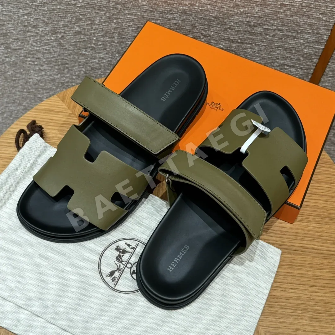 에르메스 시프레 샌들 아미 그린 램스킨 오버라핑 스트랩 상세 이미지 9